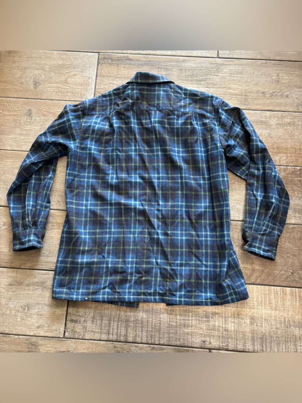 Pendleton The Original Board Shirt Mens L Blue Plaid Wool Flannel Button-Up - Picture 5 of 7